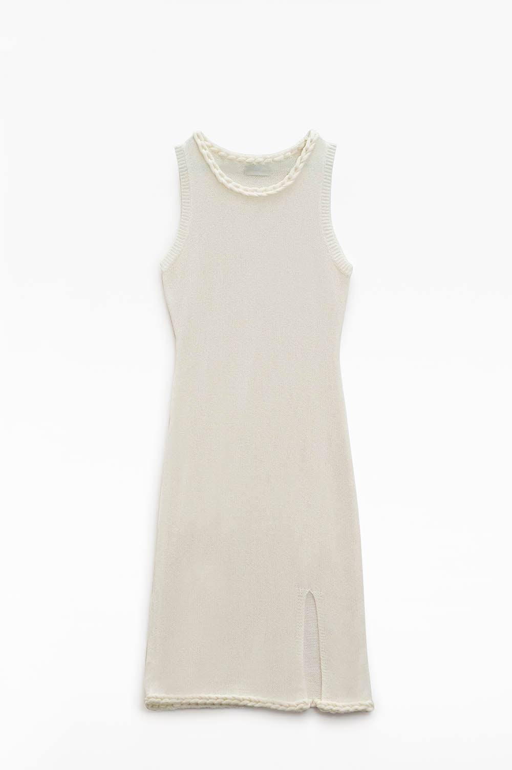 Vestido midi de punto con detalle trenzado en color crema Q2