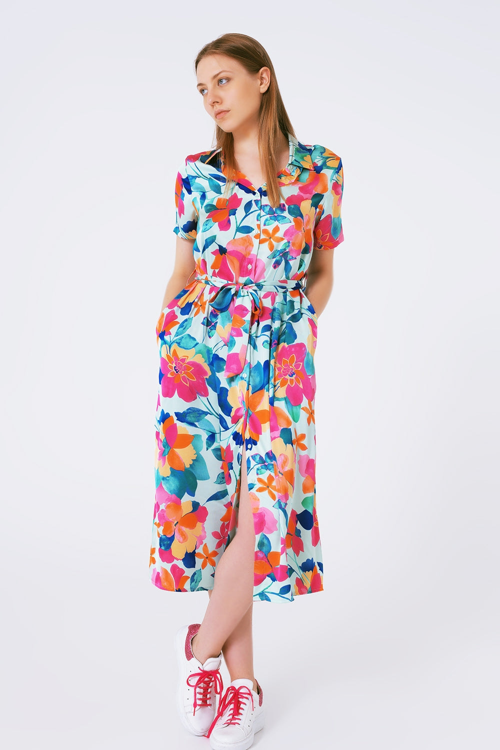 Vestido midi en raso suave con estampado de flores Q2