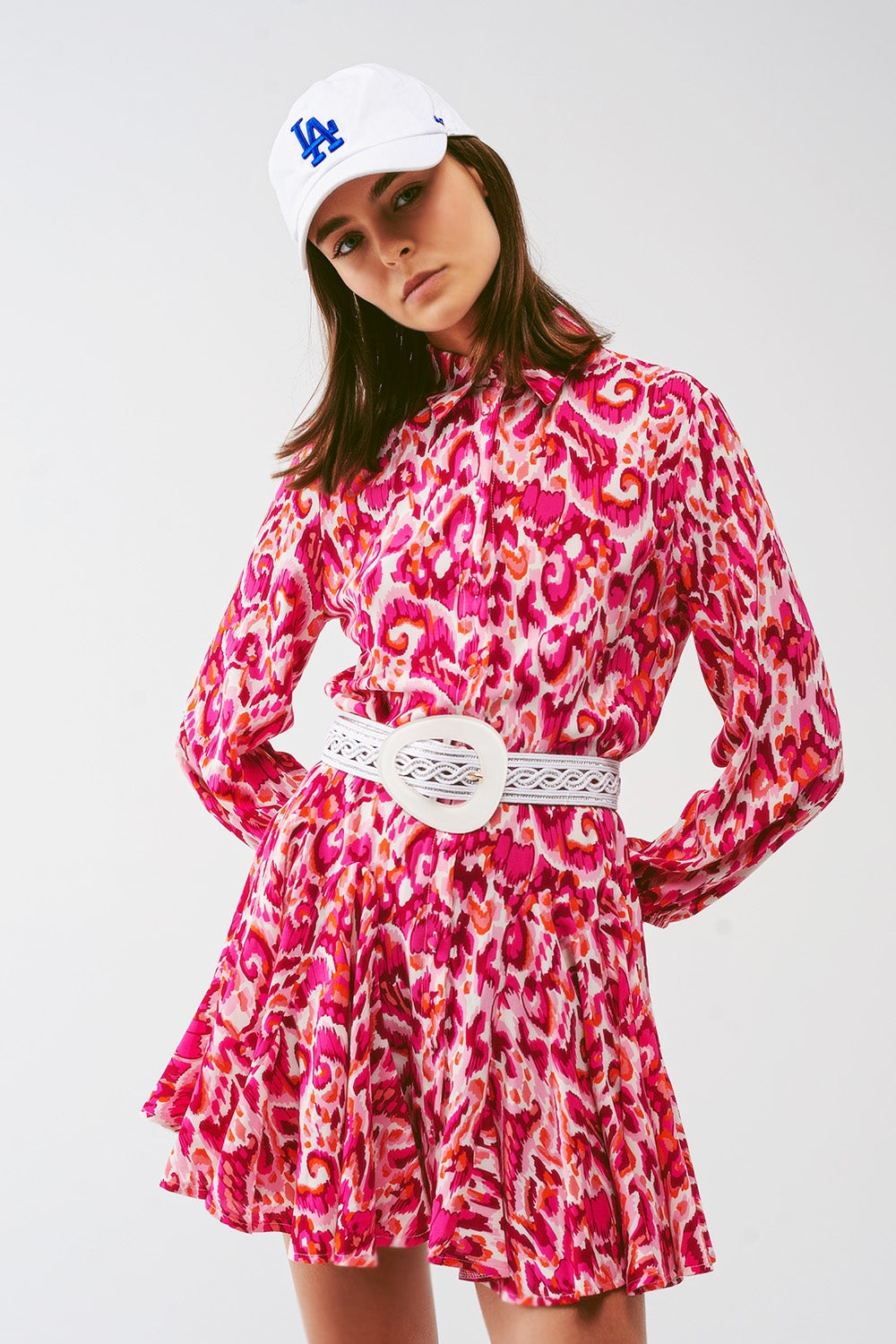 Vestido mini plisado de estampado floral en rosa Q2