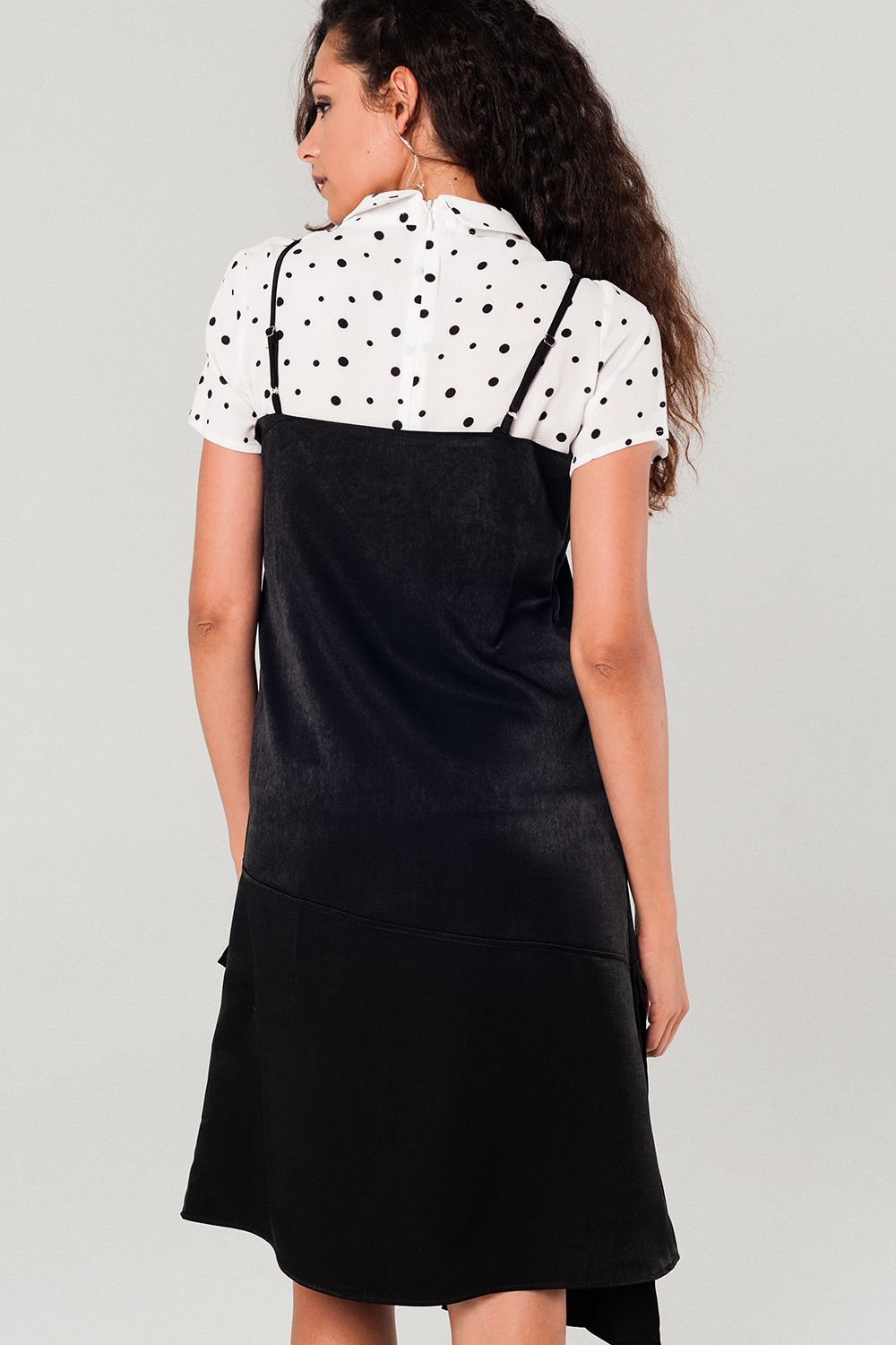 Vestido negro midi asimétrico Q2