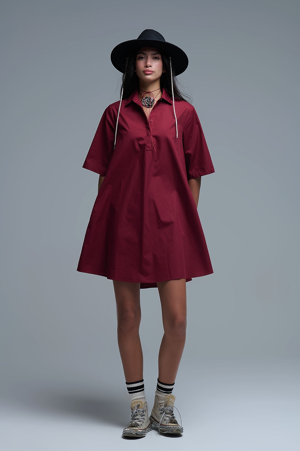 Q2 Vestido oversize de popelina de manga 3/4 burdeos