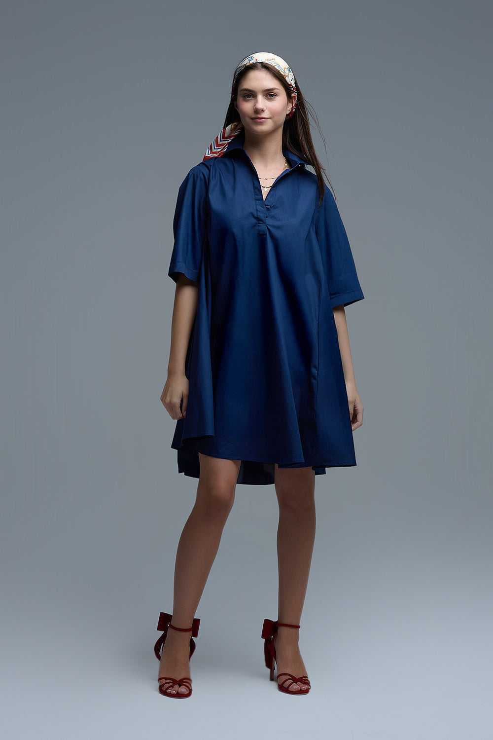 Vestido oversize de popelina de manga 3/4 en azul marino Q2