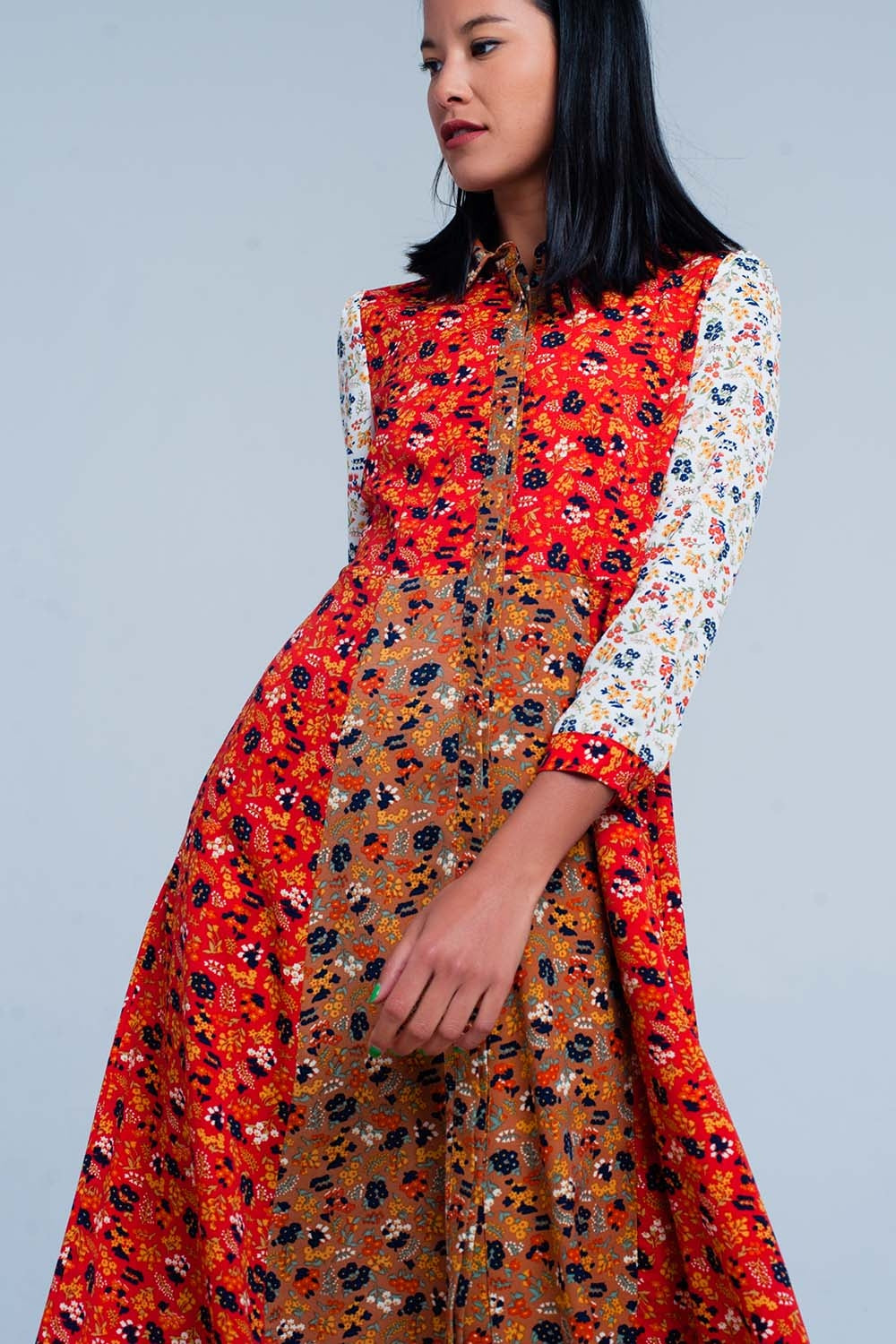 Vestido Rojo camisero de manga larga con flores de jardín Q2