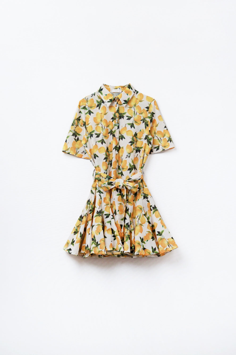 Vestido romántico con cinturilla y estampado de limones y mangas cortas Q2