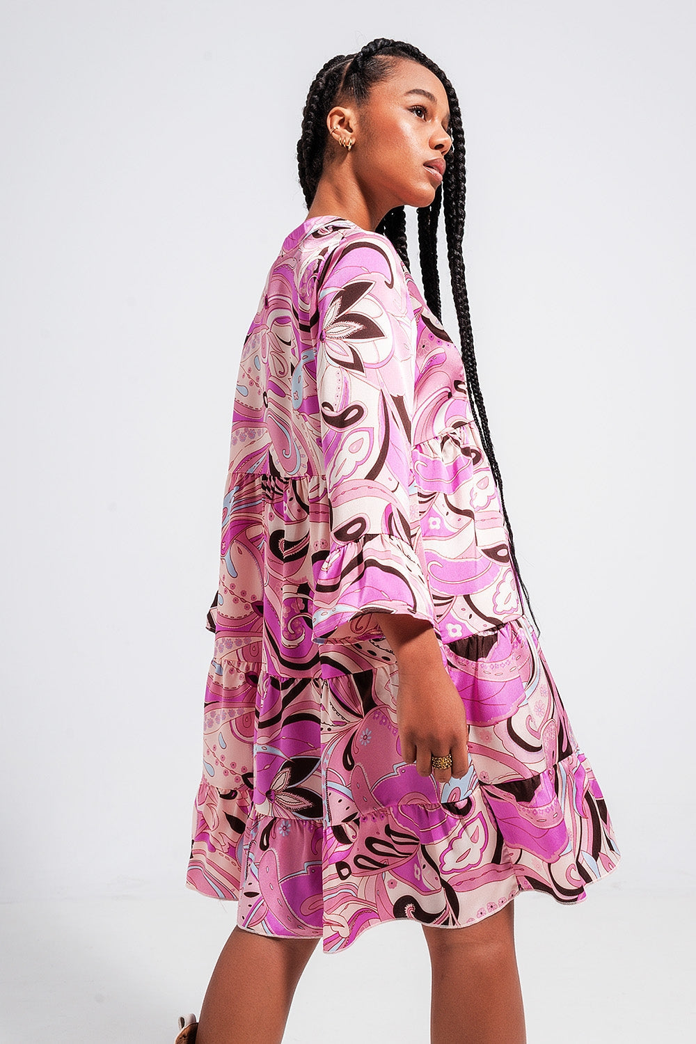 Vestido rosa de corte amplio con mangas tres cuartos Q2