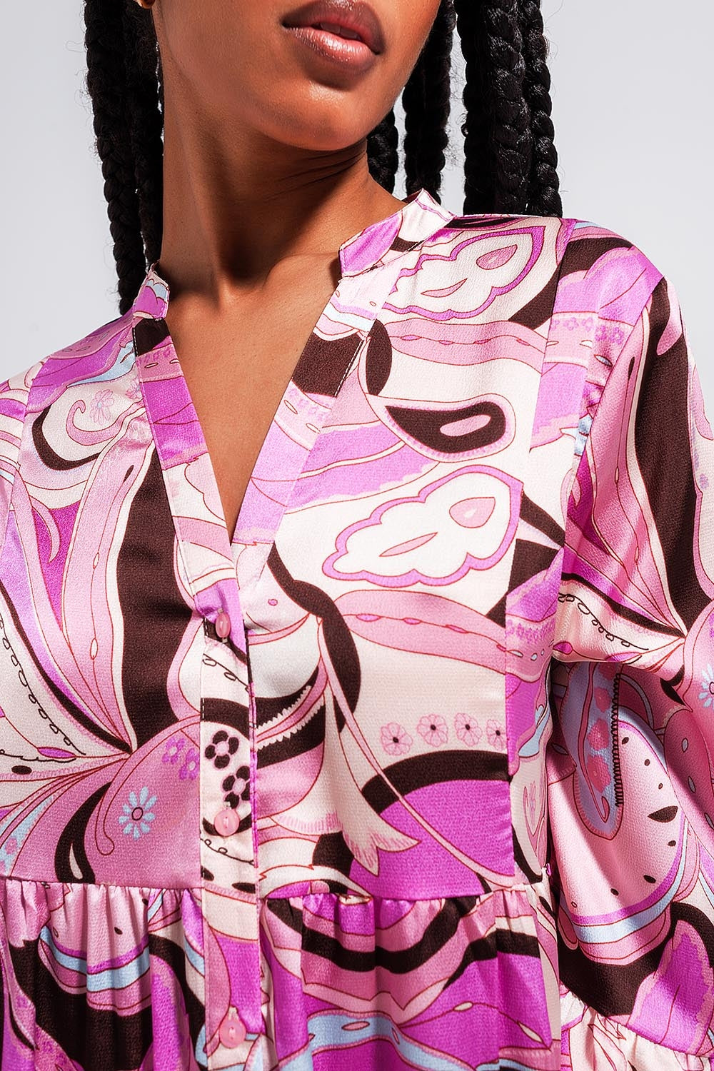 Vestido rosa de corte amplio con mangas tres cuartos Q2