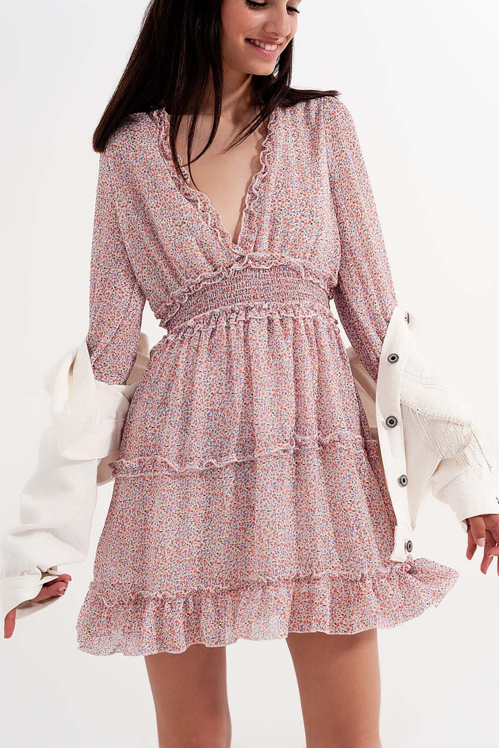 Vestido skater corto rosa cintura fruncida de manga larga y estampado floral Q2