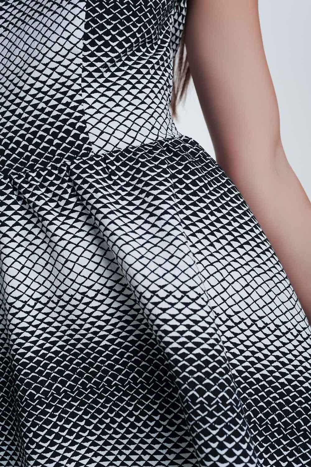 Vestido skater de tirantes negro Q2