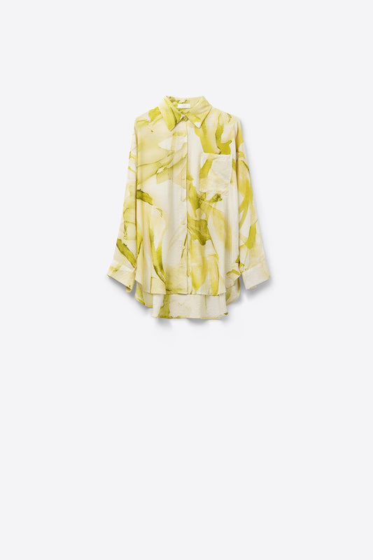 Q2 Blusa abotonada con estampado de acuarela en amarillo
