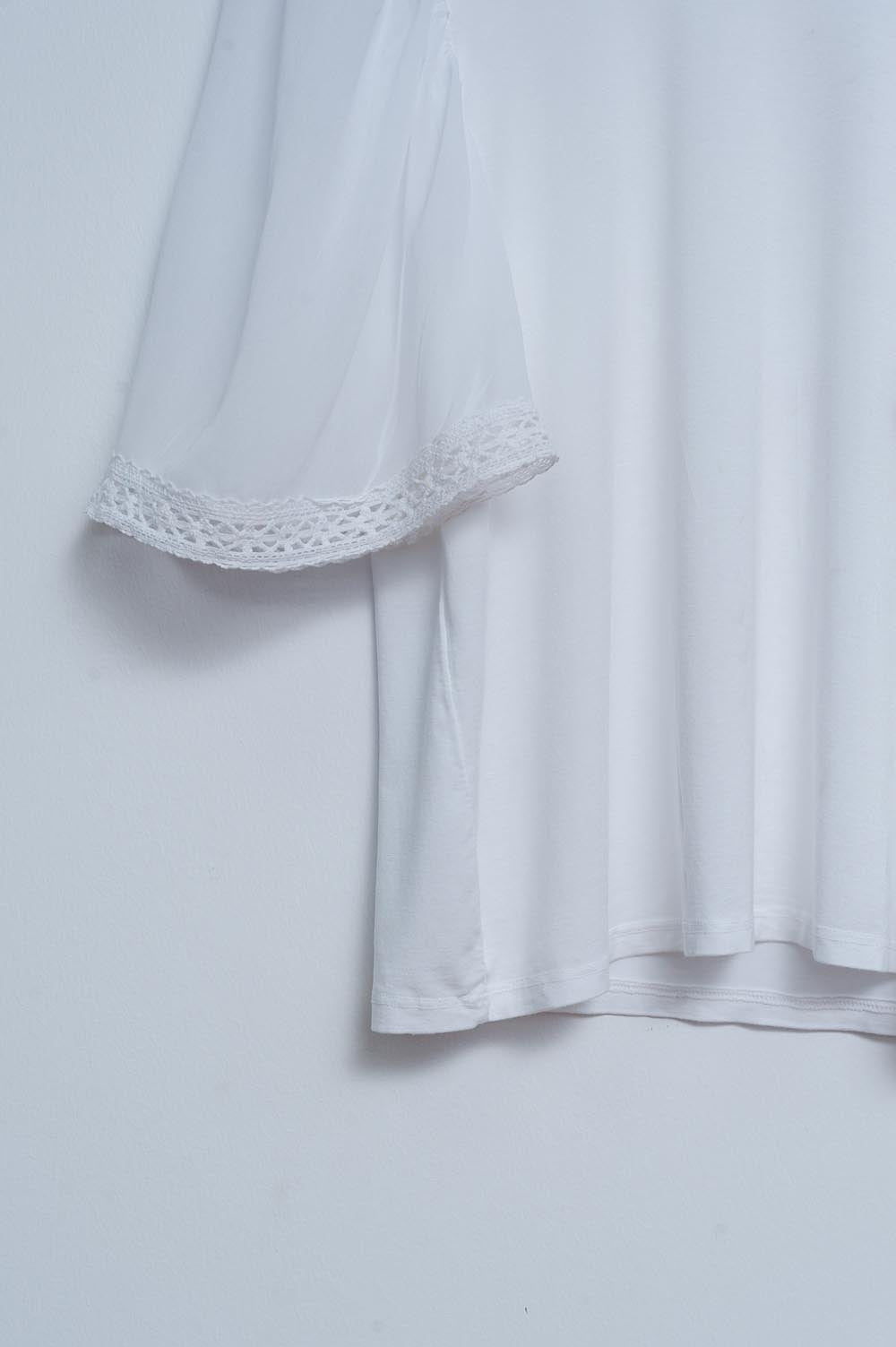 Blusa color blanco con mangas ángel Q2