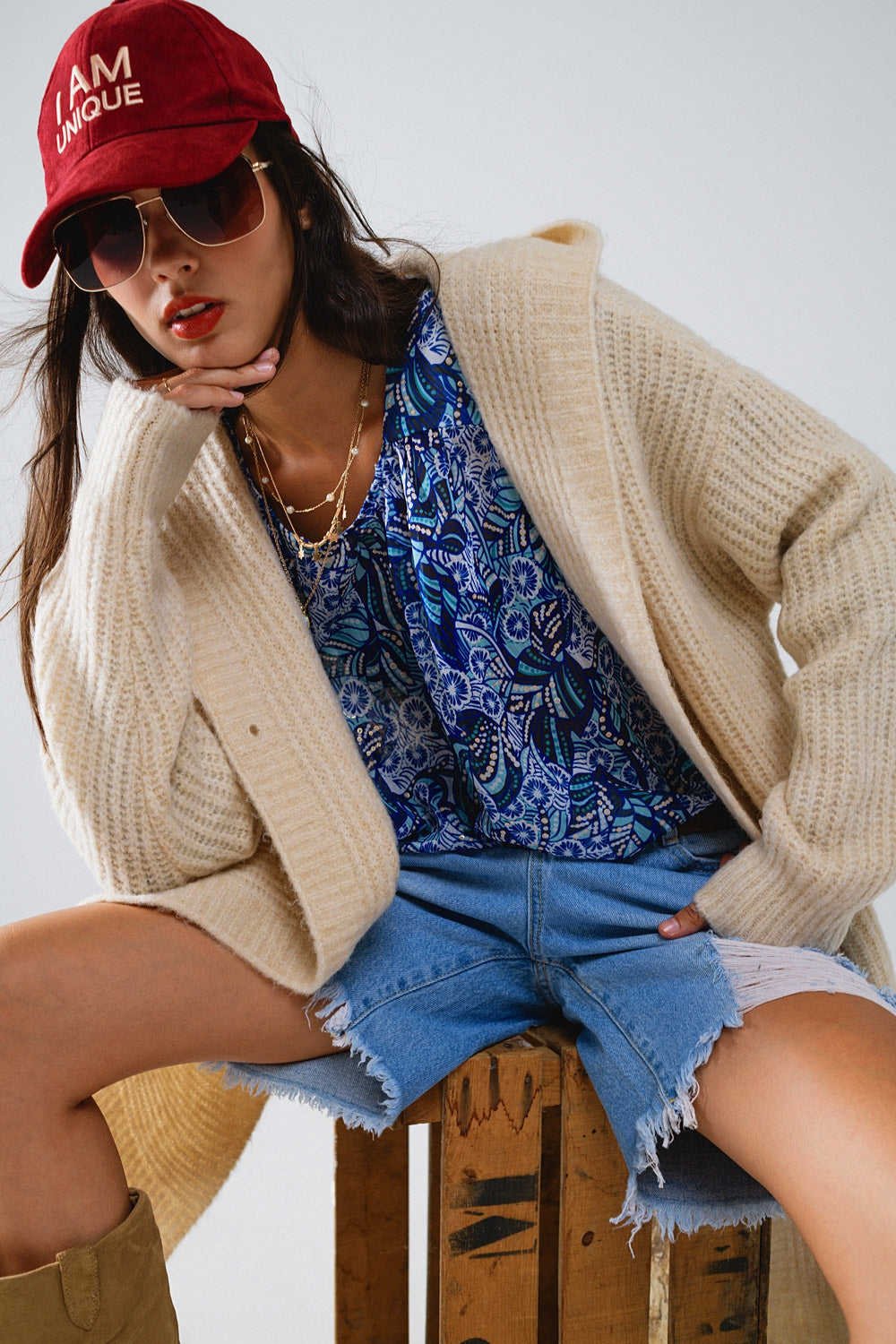Blusa con estampado abstracto y mangas globo en azul Q2