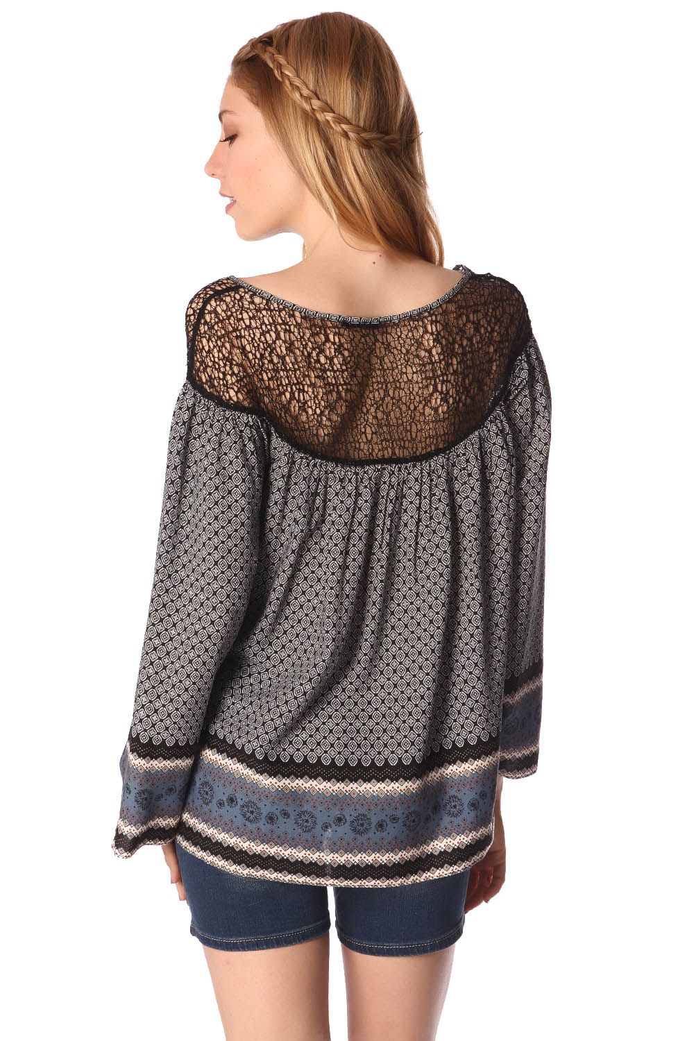 Blusa con estampado de cachemir y detalle de rejilla gris Q2