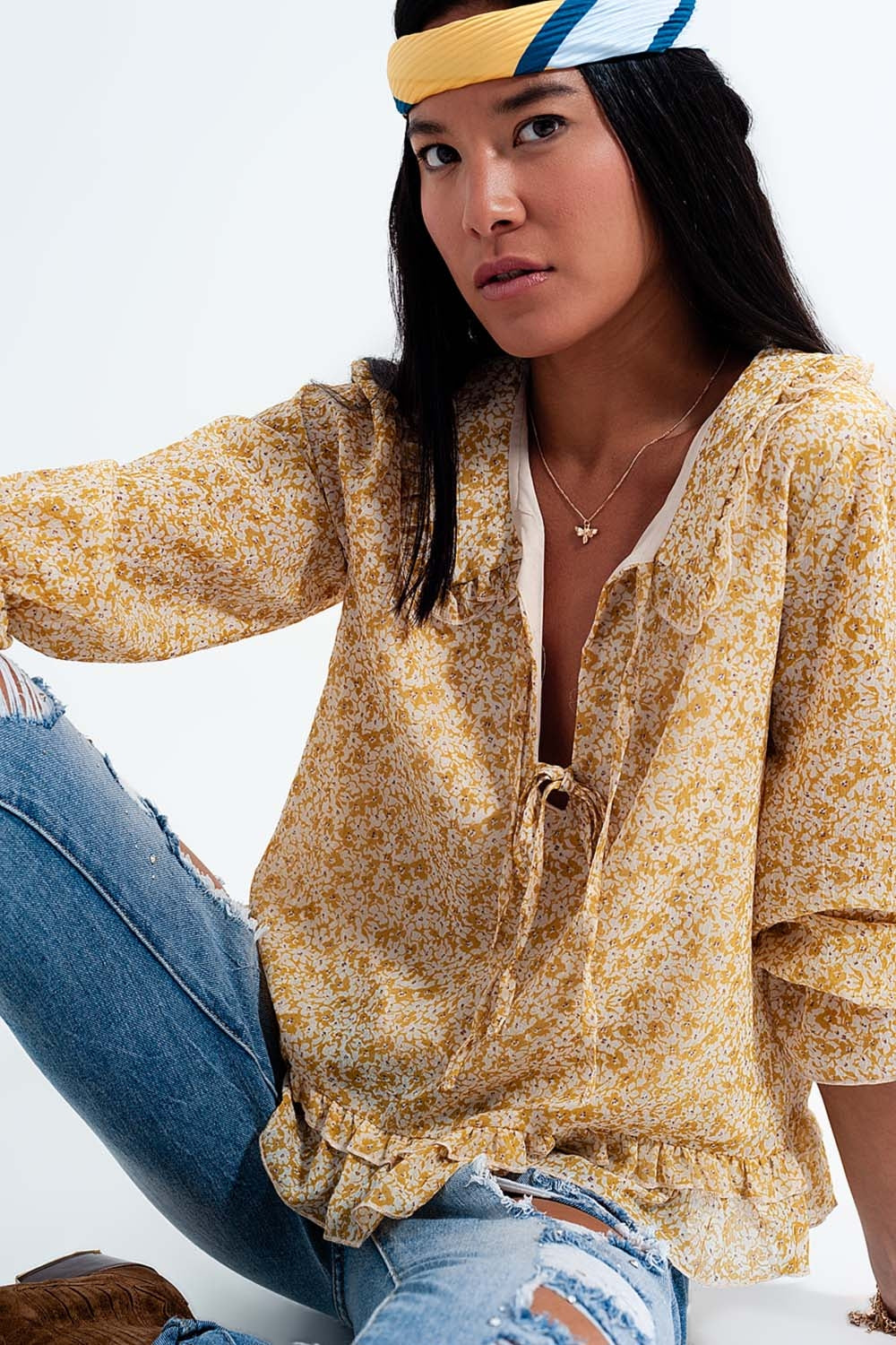 Blusa de gasa con lazo delantero y estampado de florecitas amarillo Q2