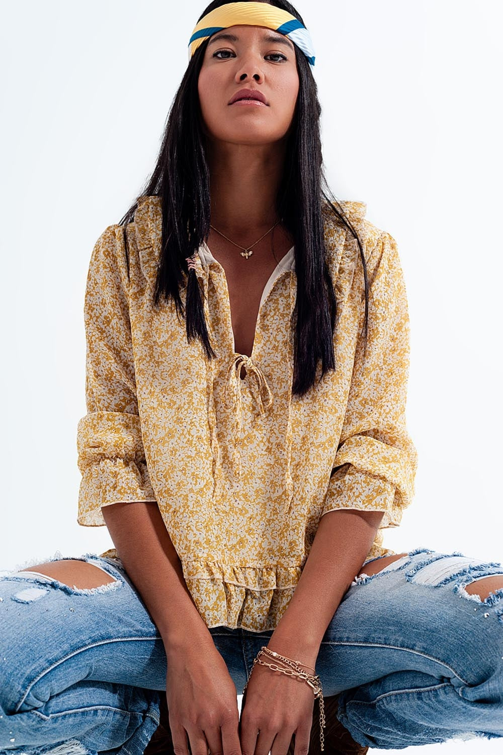 Blusa de gasa con lazo delantero y estampado de florecitas amarillo Q2