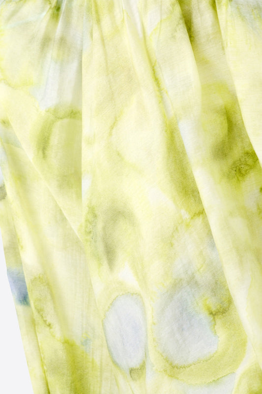 blusa de gasa estampada verde con mangas abullonadas Q2