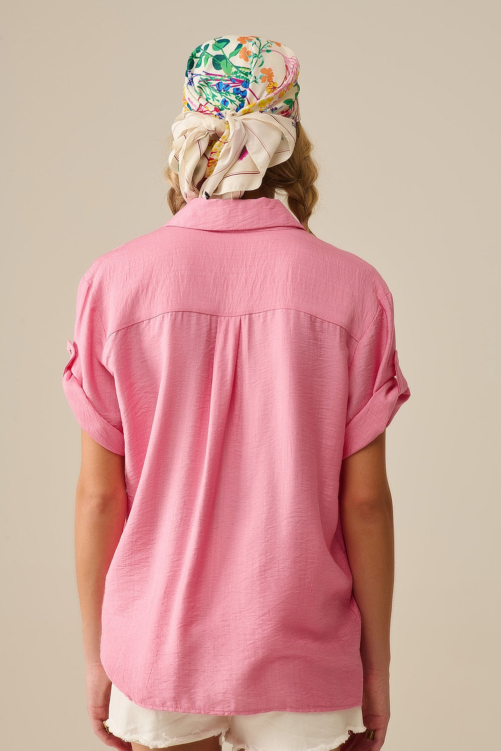 Blusa de manga corta en rosa claro Q2