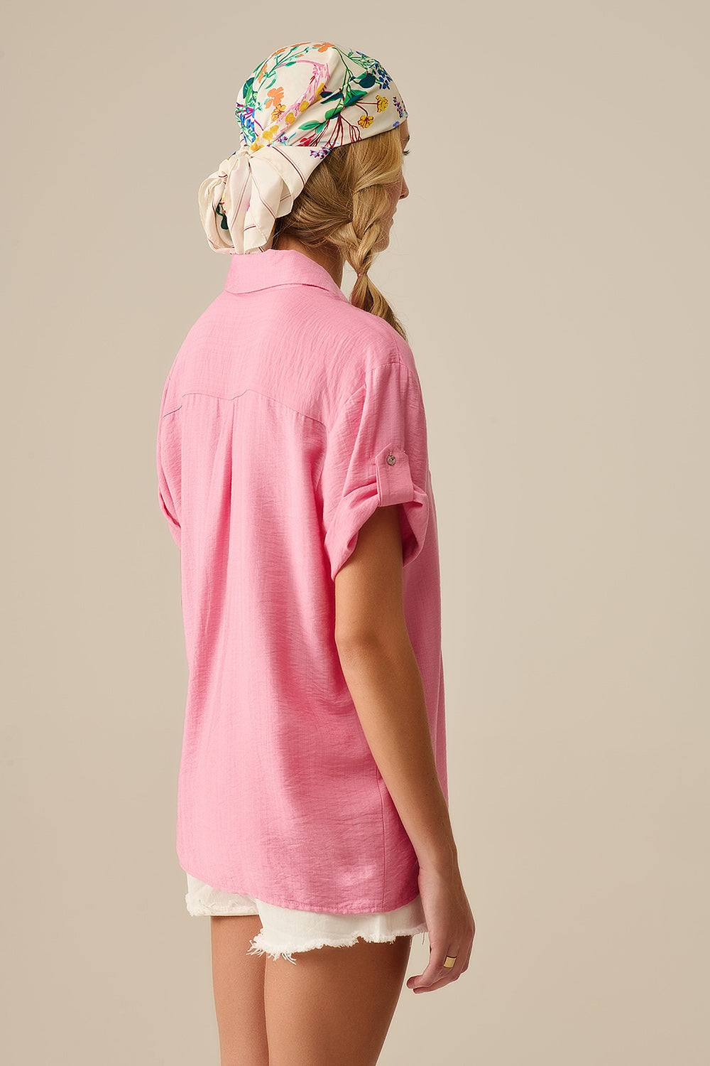 Blusa de manga corta en rosa claro Q2