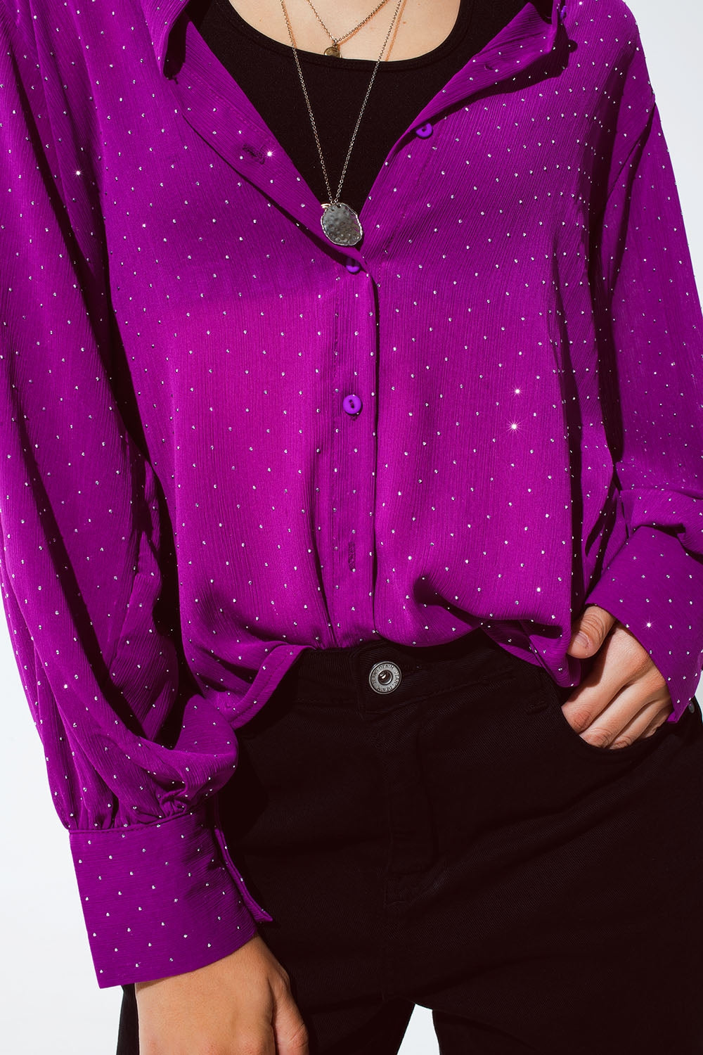 Blusa en magenta con detalle de strass Q2