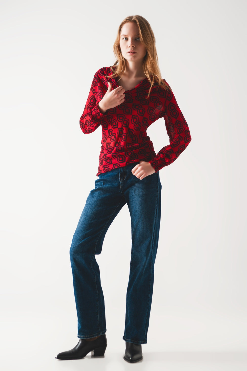 Blusa fucsia con mangas fruncidas Q2