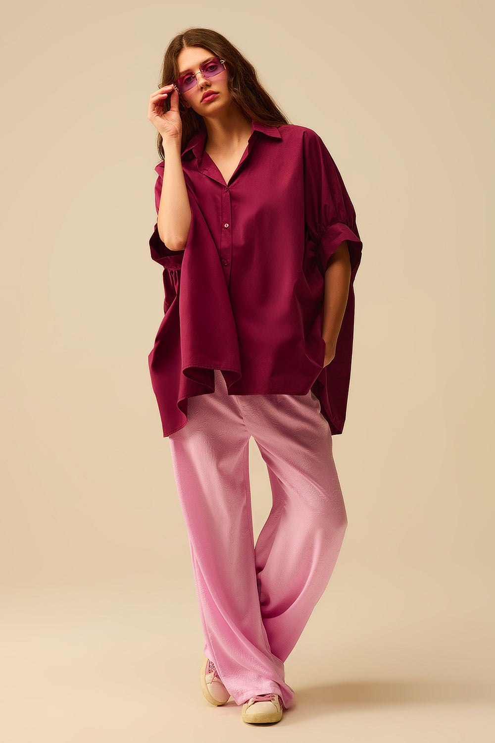 Blusa oversize burdeos con manga corta Q2
