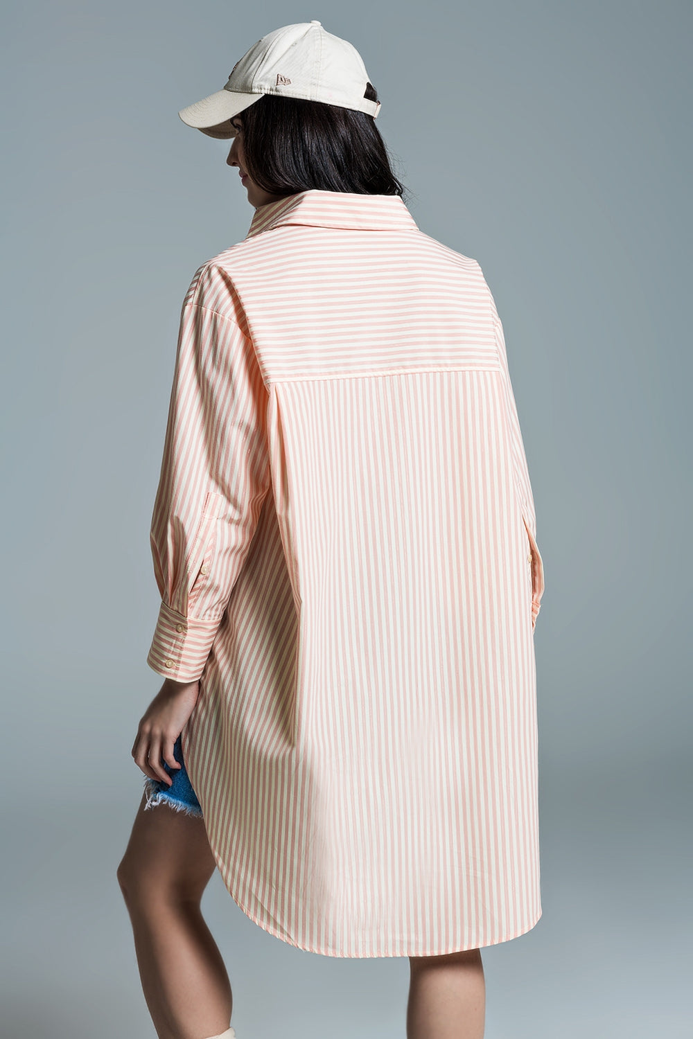 Blusa oversize naranja claro con rayas blancas Q2