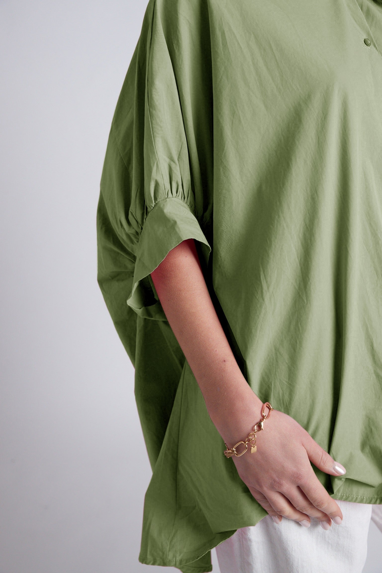 Blusa oversize verde de manga corta Q2