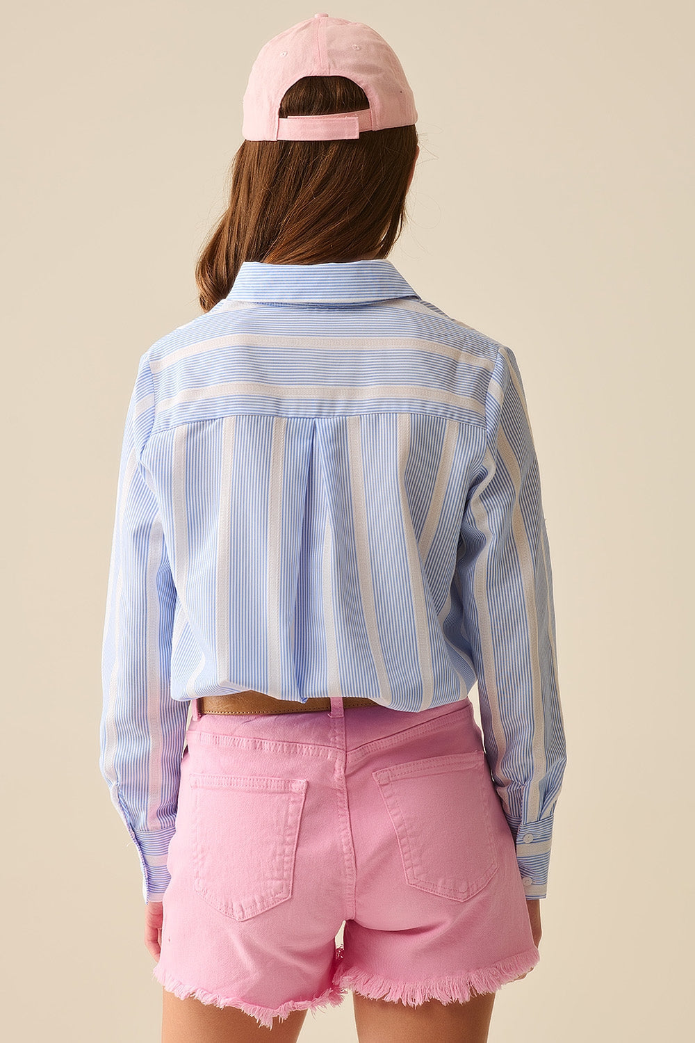 Camisa a rayas de tejido suave en azul y blanco Q2