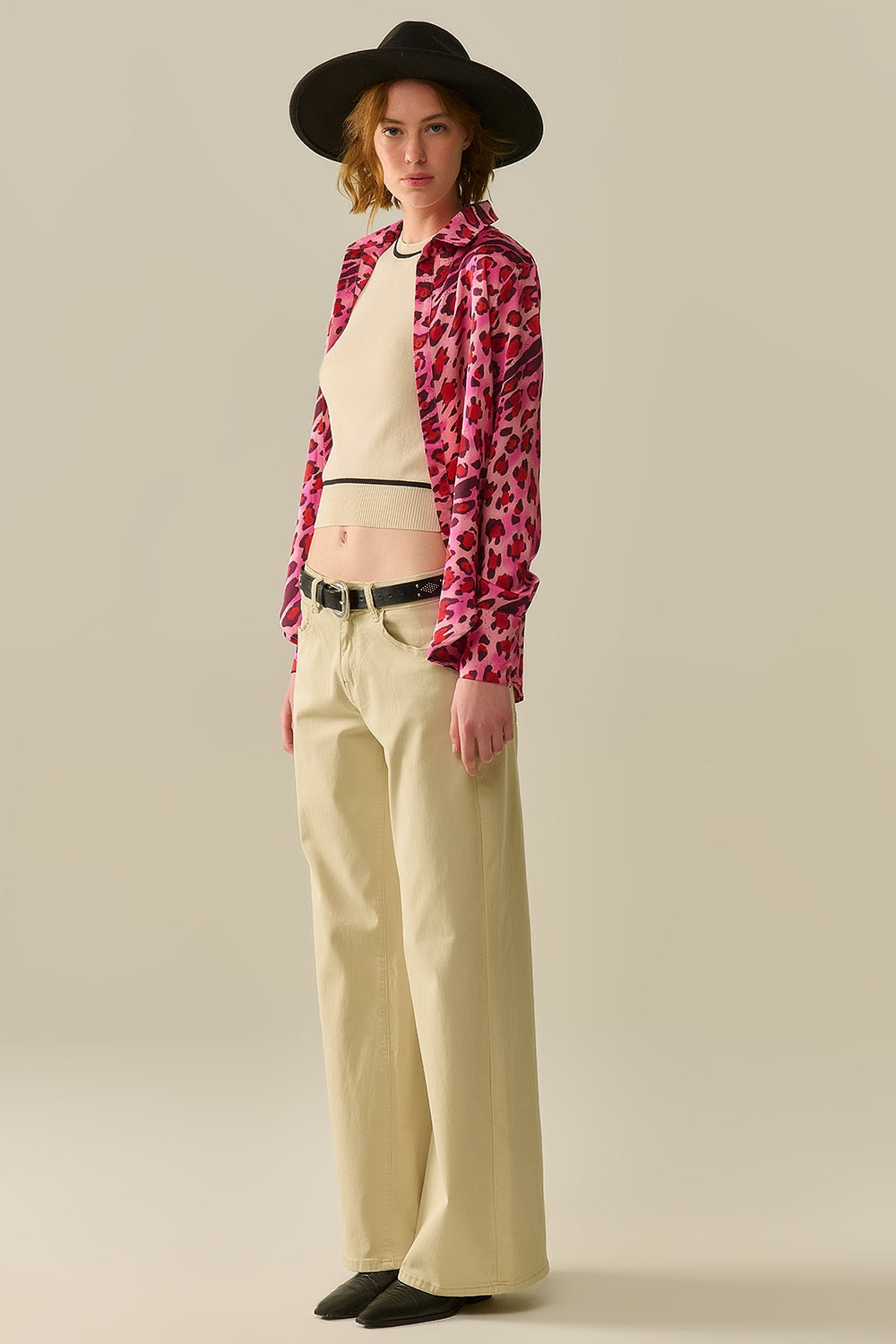 Camisa Abotonada en Estampado de Leopardo Fucsia Q2