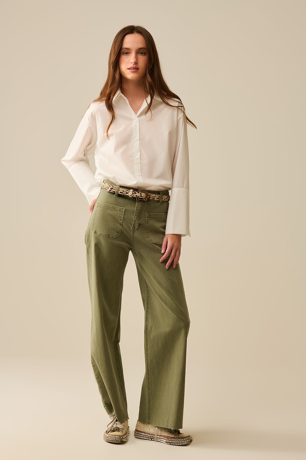 camisa blanca de popelina con puños extra anchos Q2