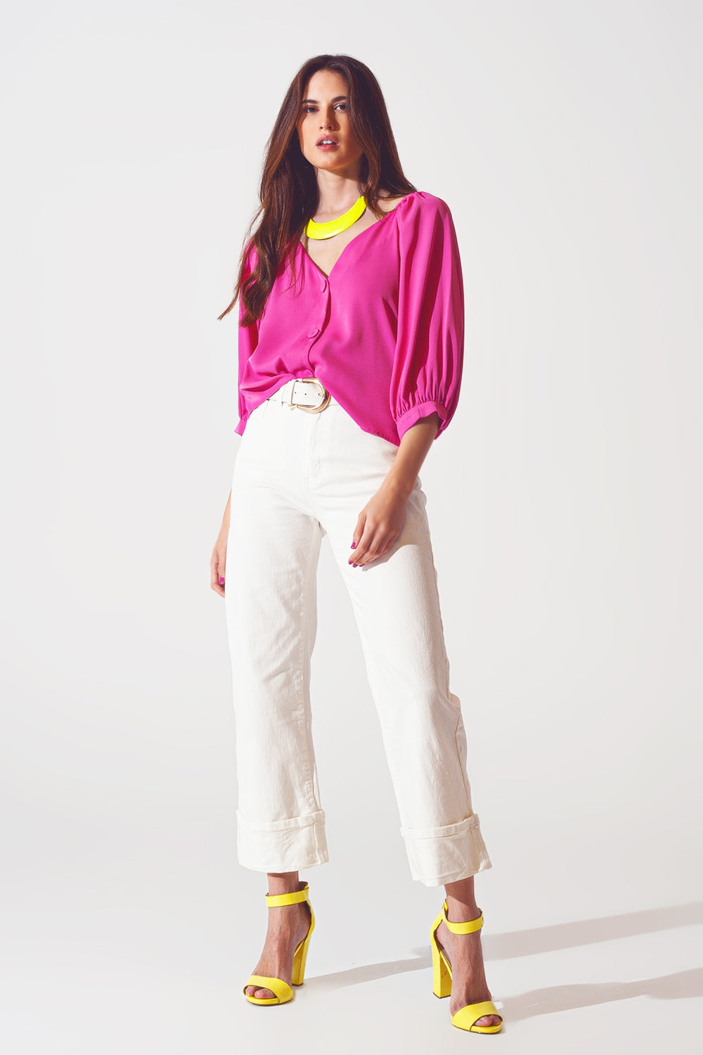 Camisa color fucsia abotonada con parte delantera de satén Q2