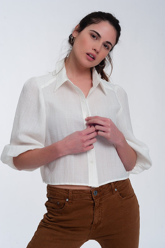 Q2 Camisa corta con manga abullonada en color crema