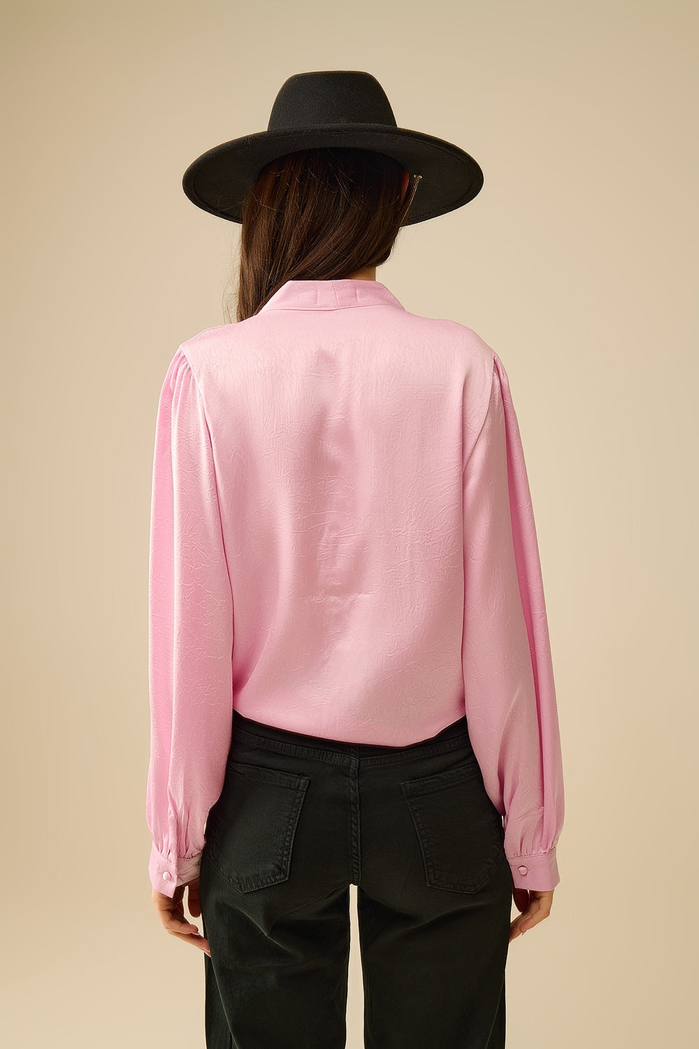 Camisa Corta En rosa Con nudo Q2