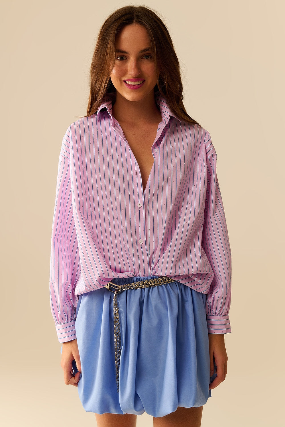Camisa de popelina rosa a rayas adornada con strass Q2