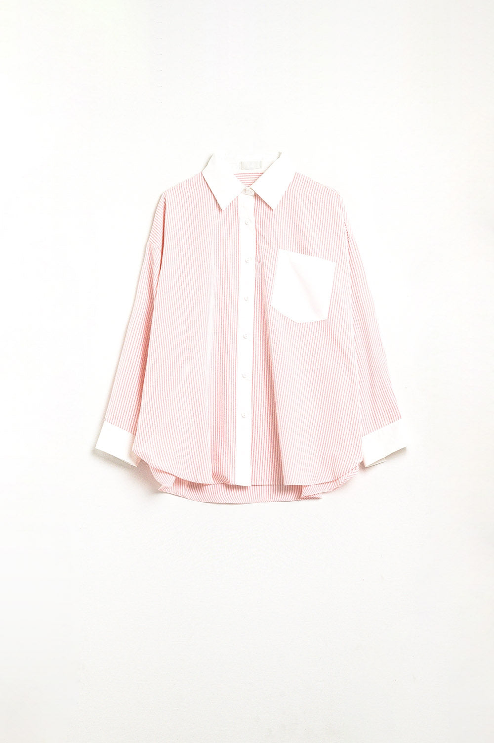 Camisa de rayas rosas con bolsillo y cuello blanco Q2