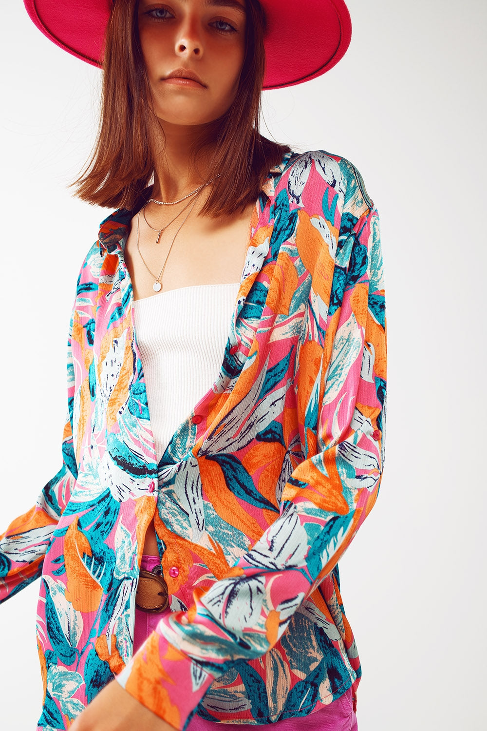 Camisa de satén con estampado floral en naranja Q2
