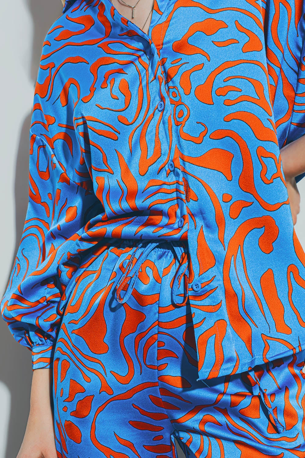 Camisa de Satén con Mangas Globo en Azul Q2