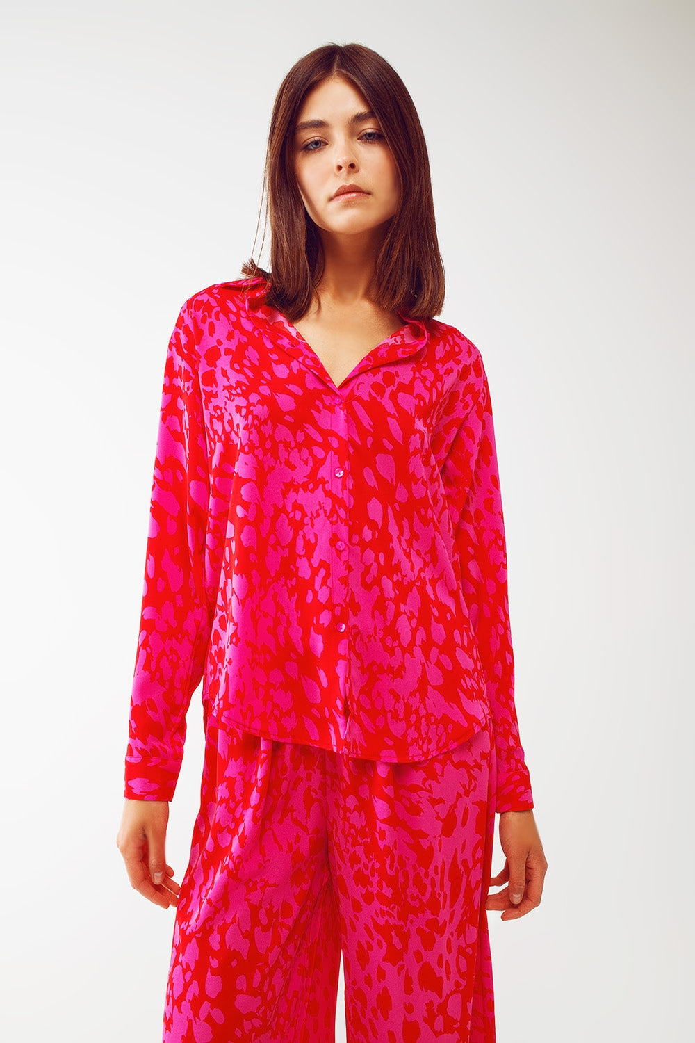 Camisa estampada animal en fucsia Q2