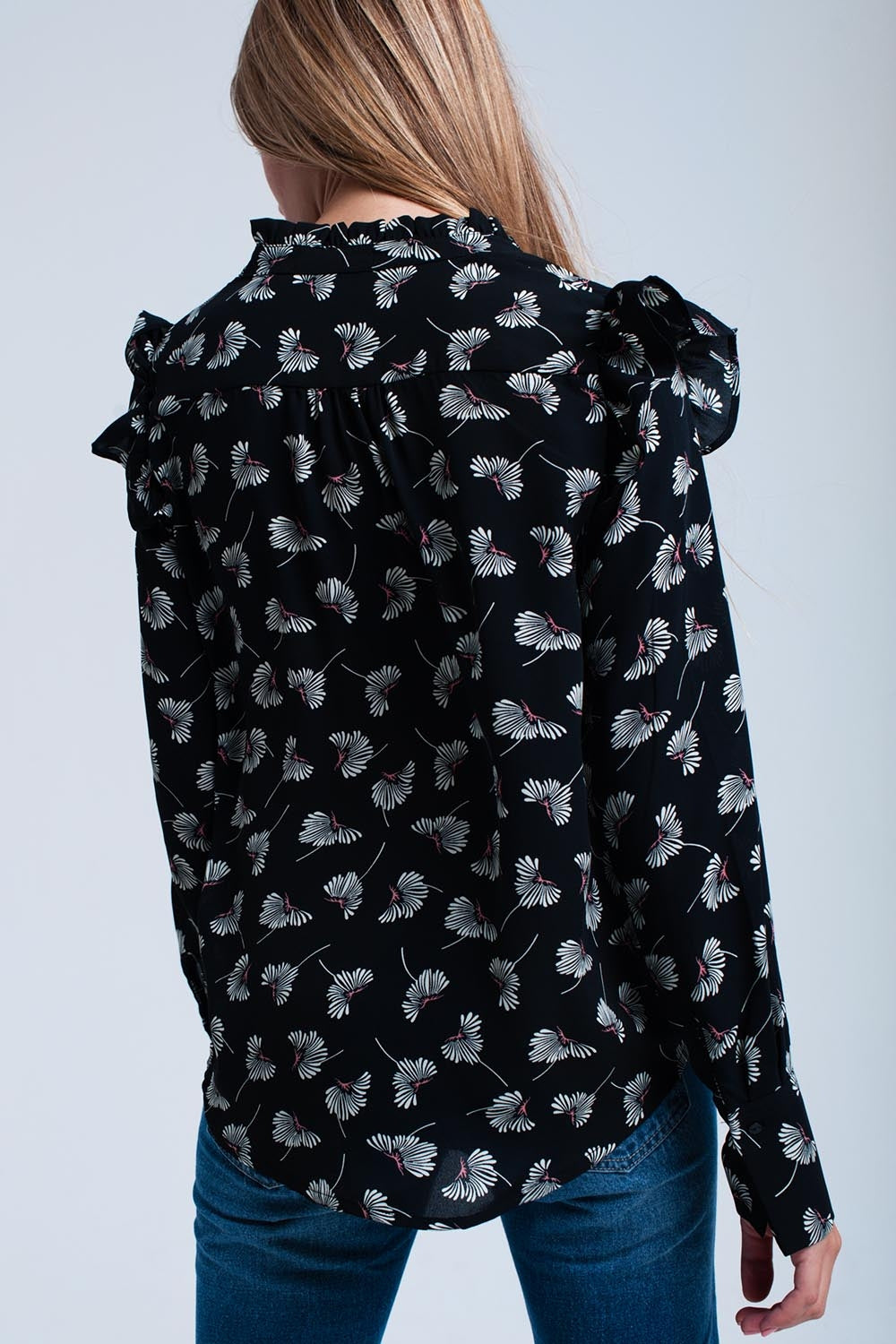 Camisa estampado floral negra Q2