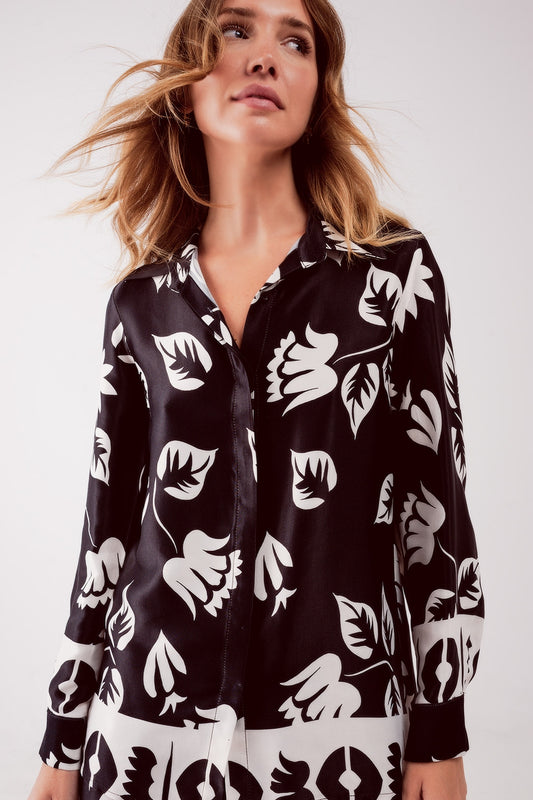 Q2 Camisa negra con estampado de flores
