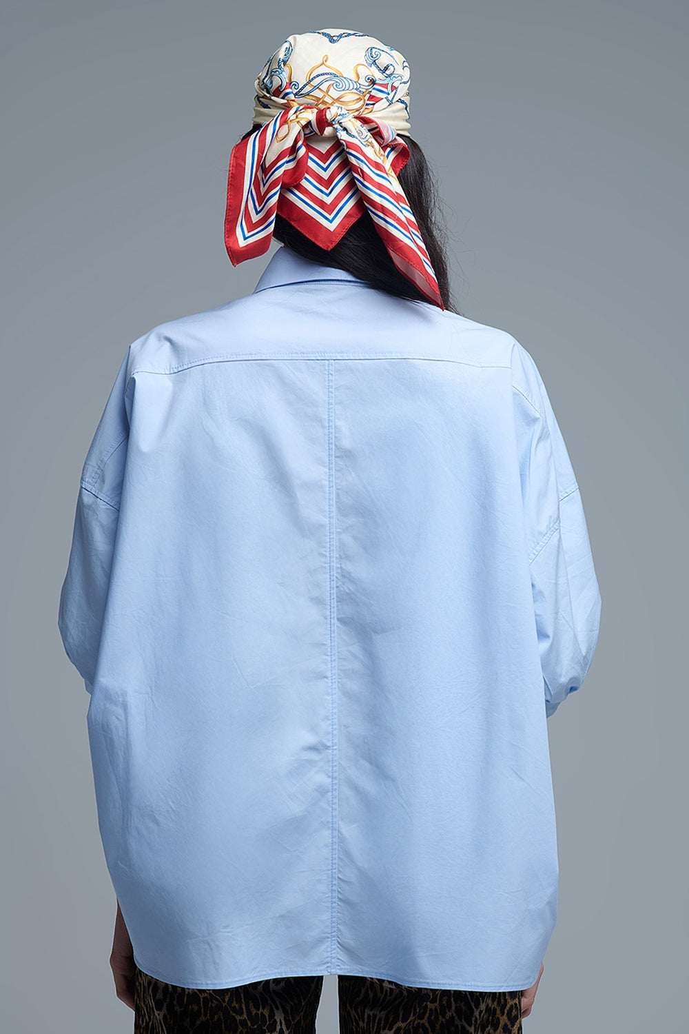 Camisa relajada de popelina de manga 3/4 con detalle de botones Q2