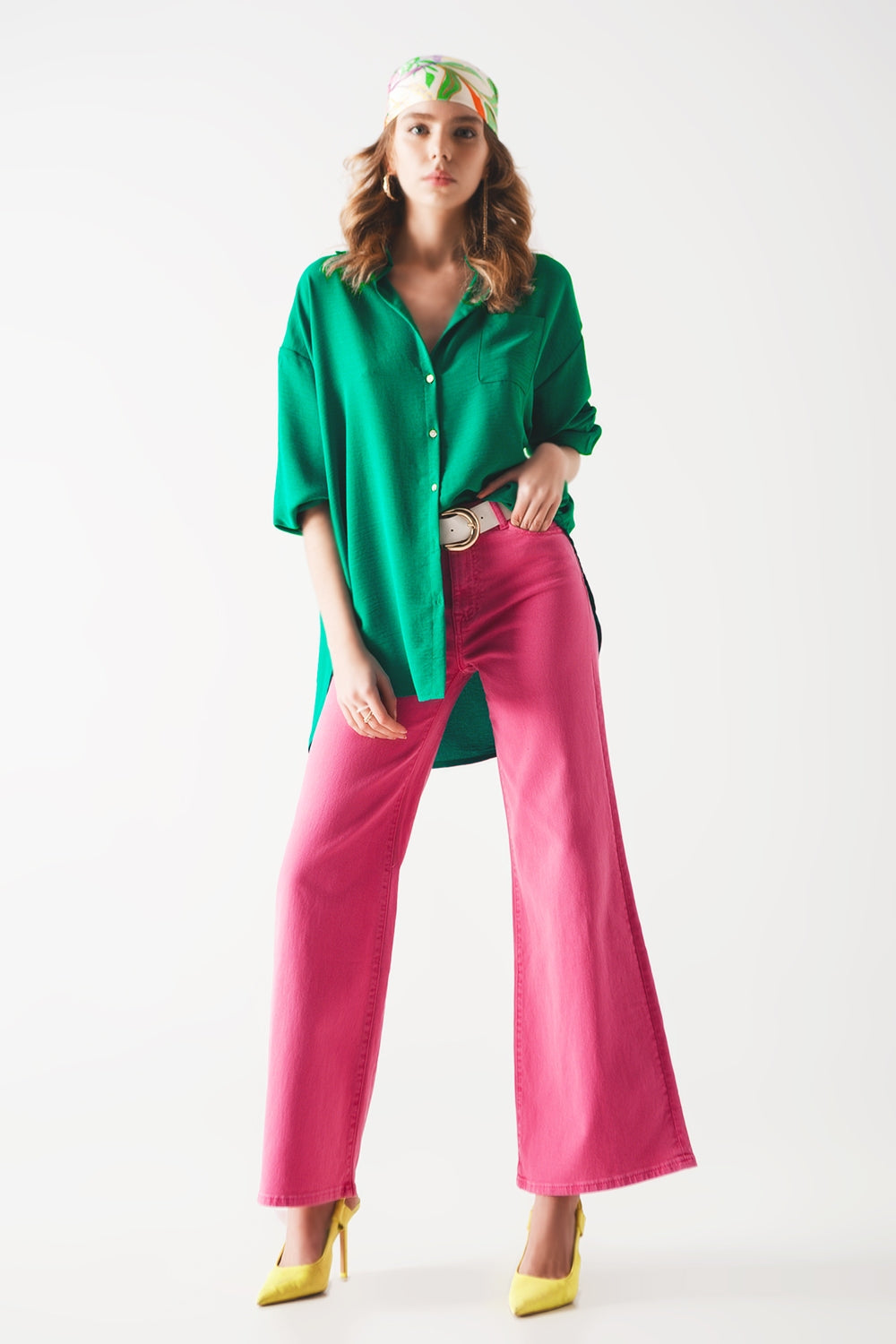 Camisa verde extragrande con detalle de bolsillo Q2
