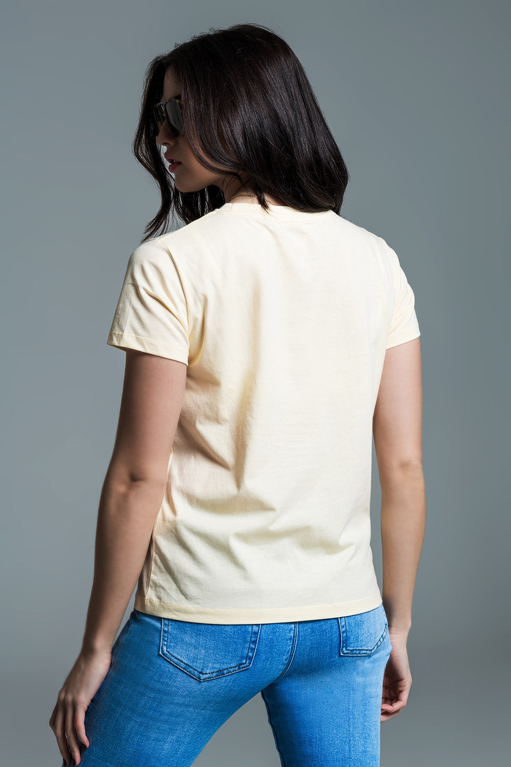 Camiseta amarilla estampada superstar Q2