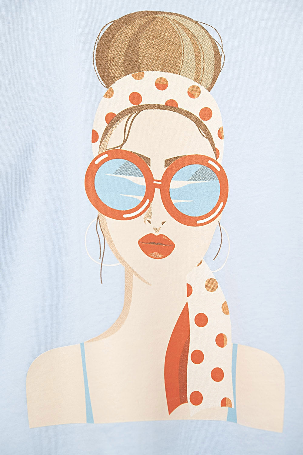 Camiseta azul hecha en Italia con un gráfico de niña vintage Q2