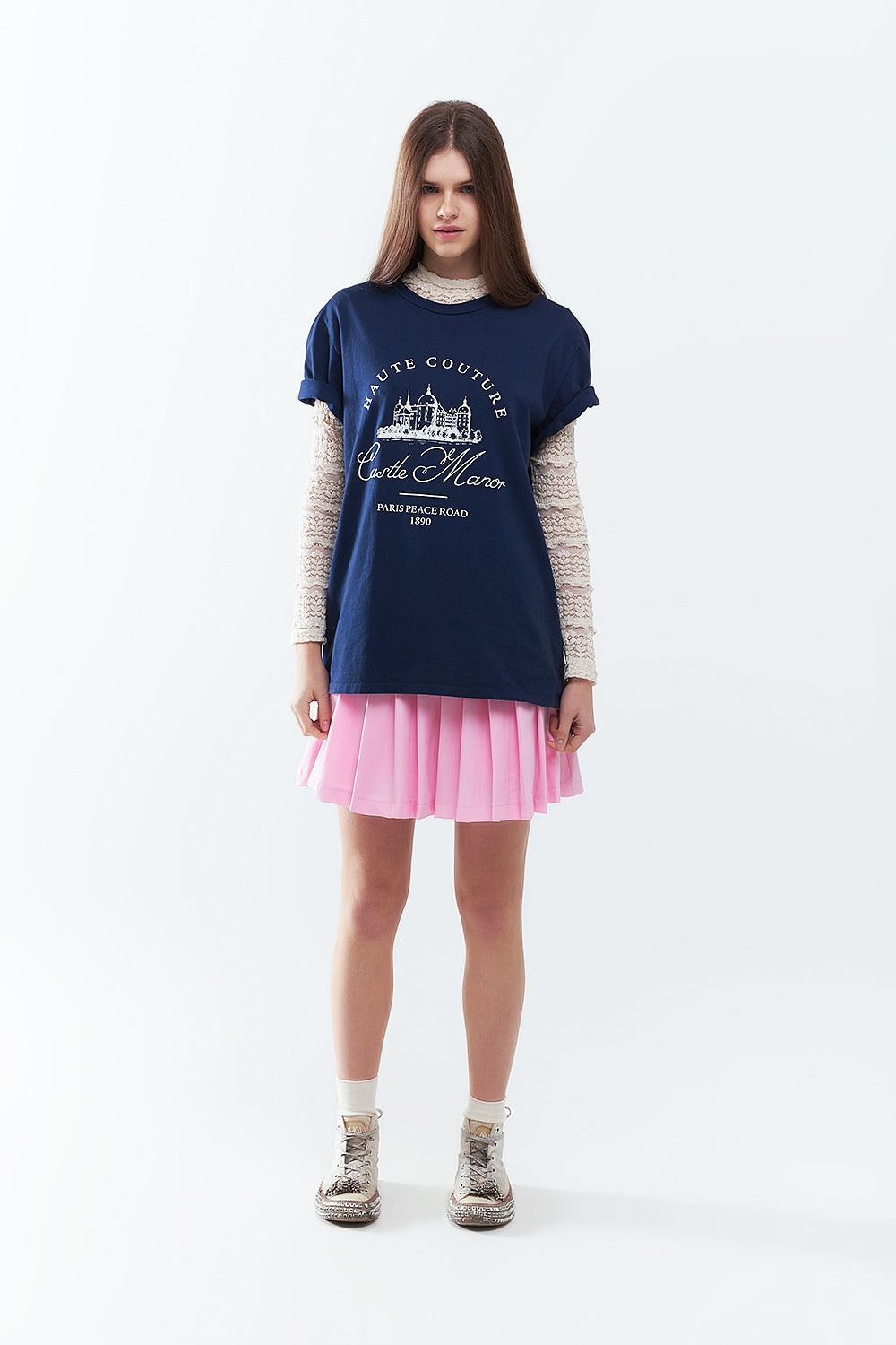 Camiseta azul oscuro con diseño de castillo señorial Q2