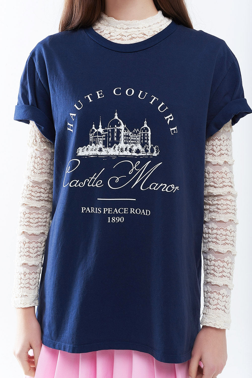 Camiseta azul oscuro con diseño de castillo señorial Q2