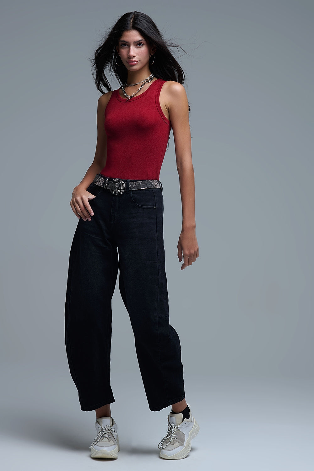 Camiseta básica de punto supersuave en rojo rubí Q2