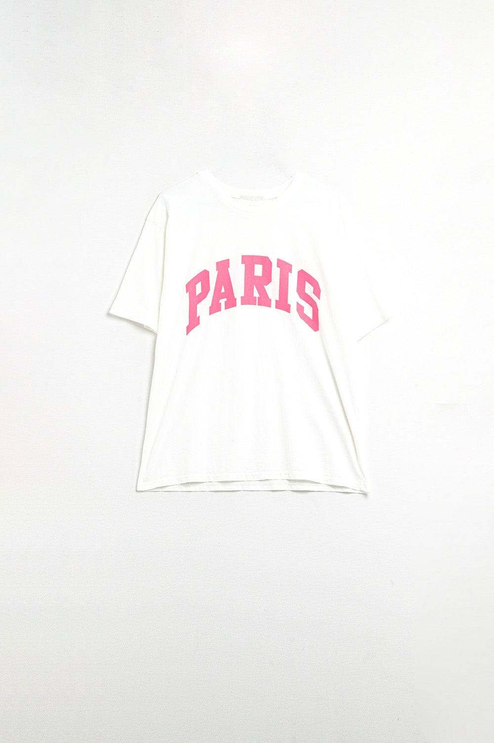 Camiseta Blanca París Relajada con Letras Rosas Q2