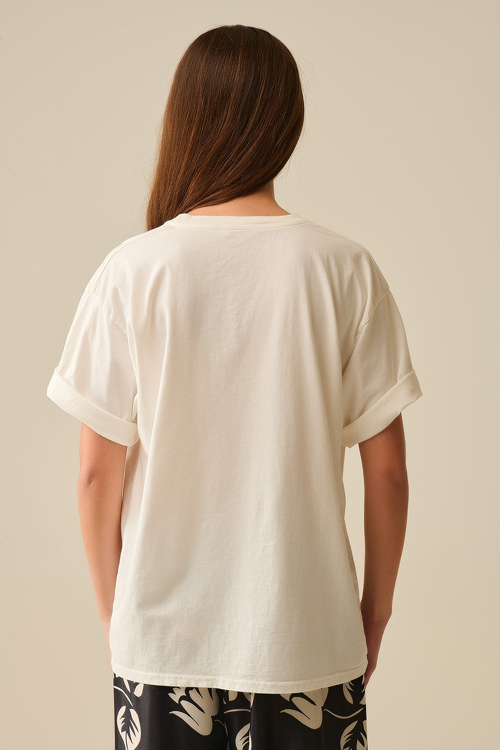 Camiseta blanca relajada CIAO con letras verdes Q2