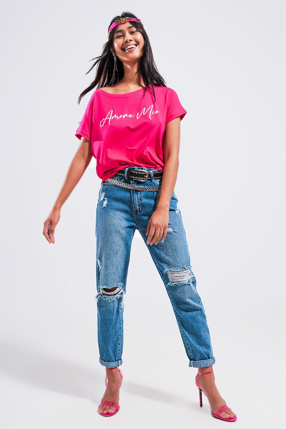 Camiseta color fucsia con texto Amore Mio Q2