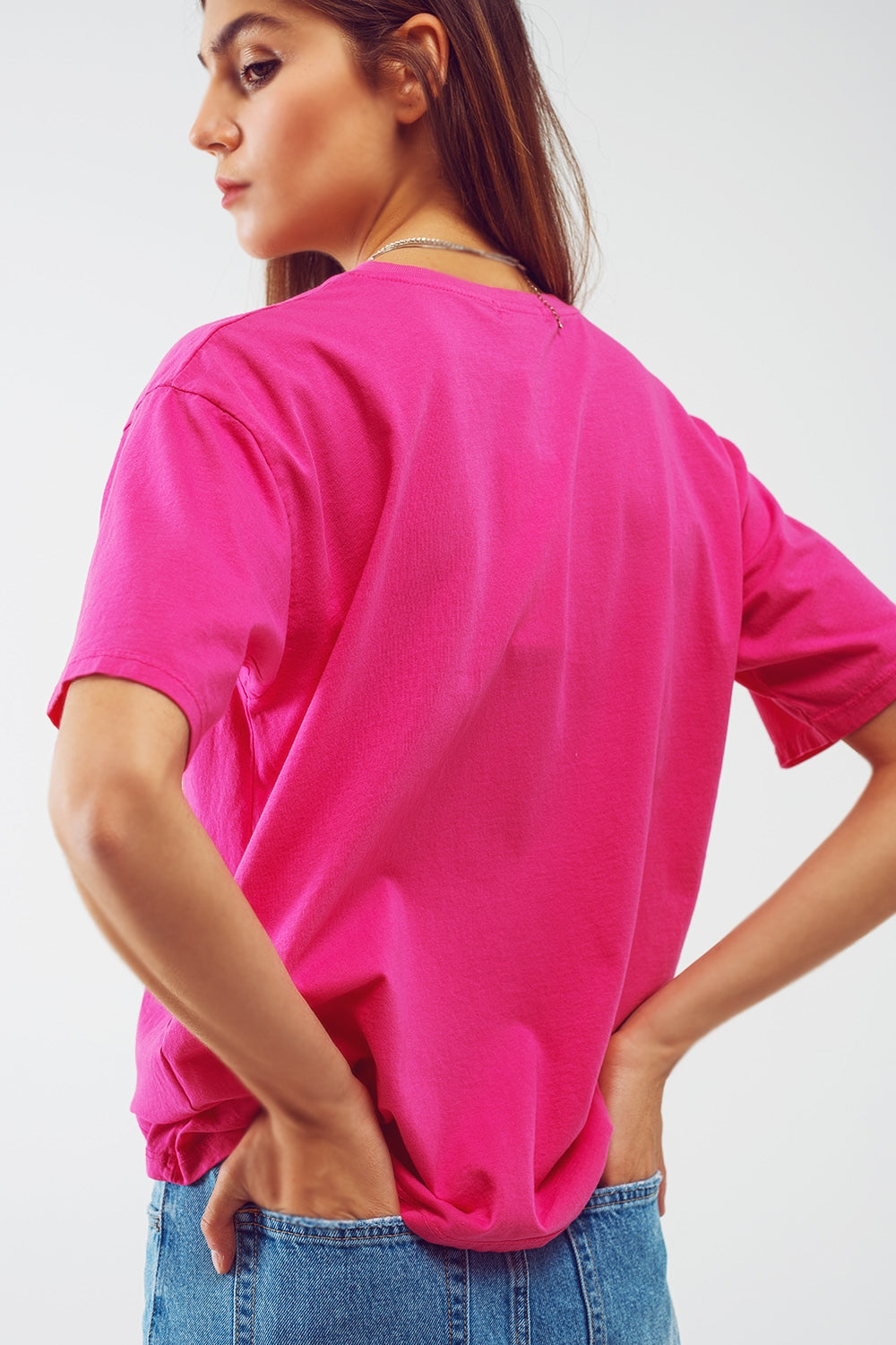 Camiseta con estampado gráfico limitado en Fucsia Q2
